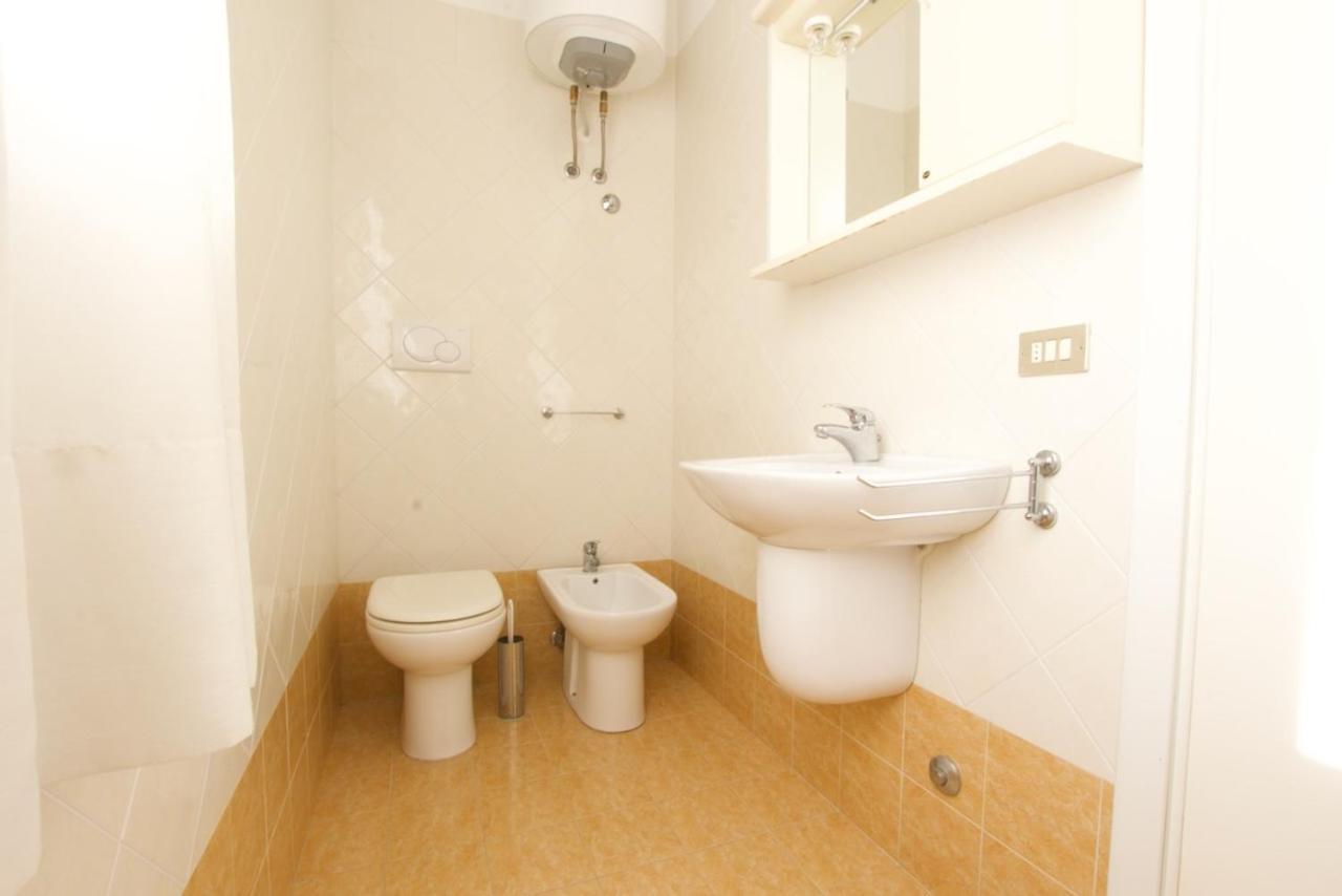 Bagni Miramare - Home Immobiliare Jesolo Екстер'єр фото