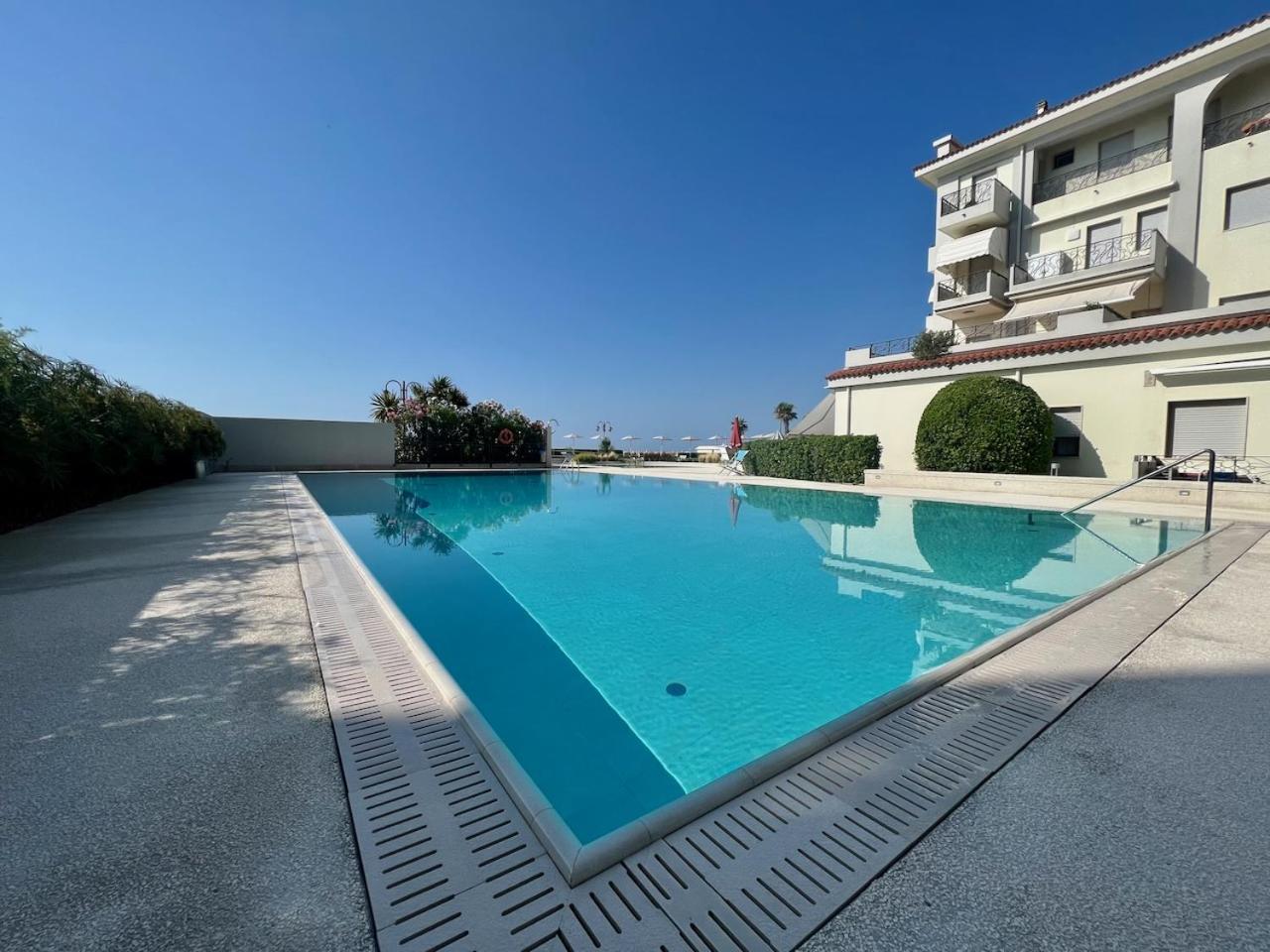 Bagni Miramare - Home Immobiliare Jesolo Екстер'єр фото