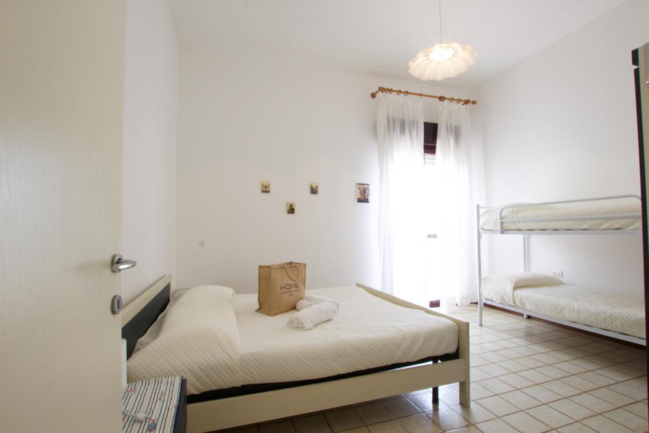 Bagni Miramare - Home Immobiliare Jesolo Екстер'єр фото