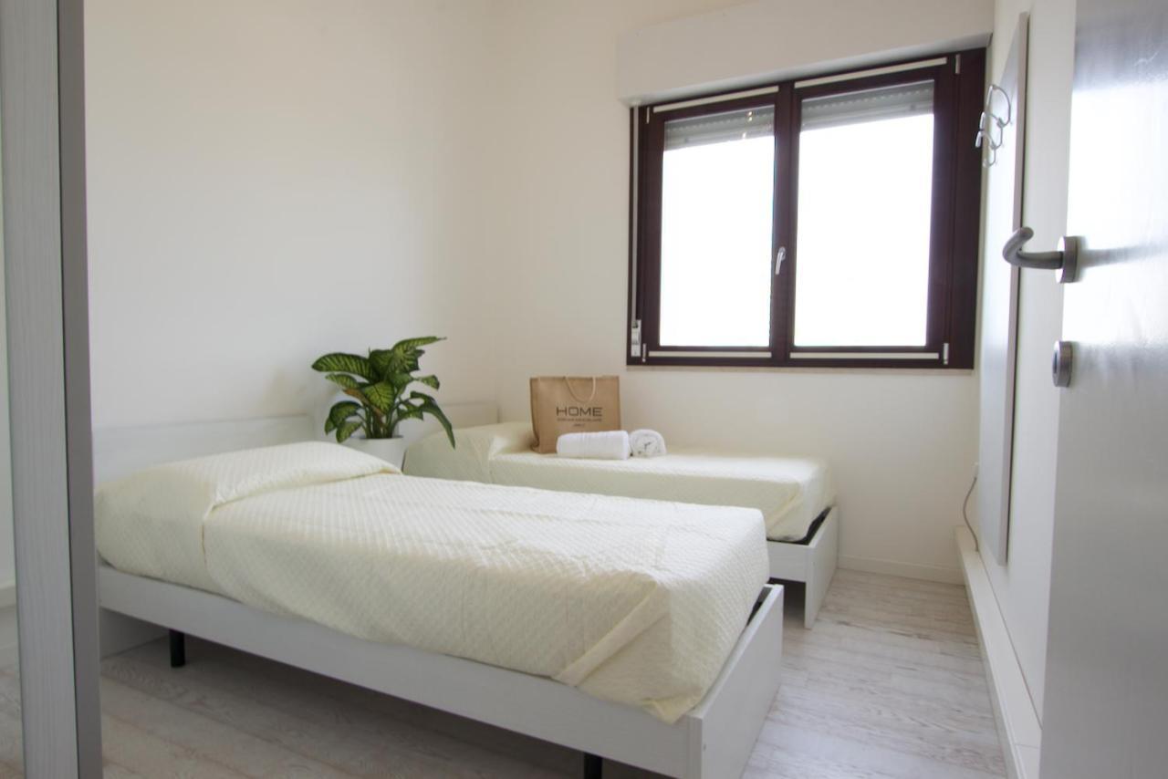 Bagni Miramare - Home Immobiliare Jesolo Екстер'єр фото