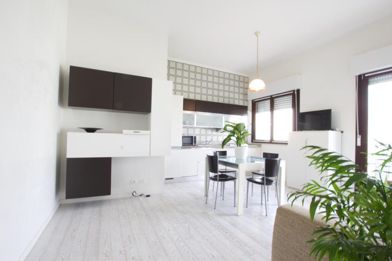 Bagni Miramare - Home Immobiliare Jesolo Екстер'єр фото
