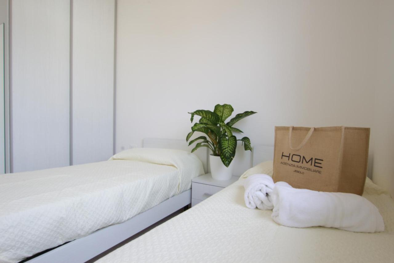 Bagni Miramare - Home Immobiliare Jesolo Екстер'єр фото