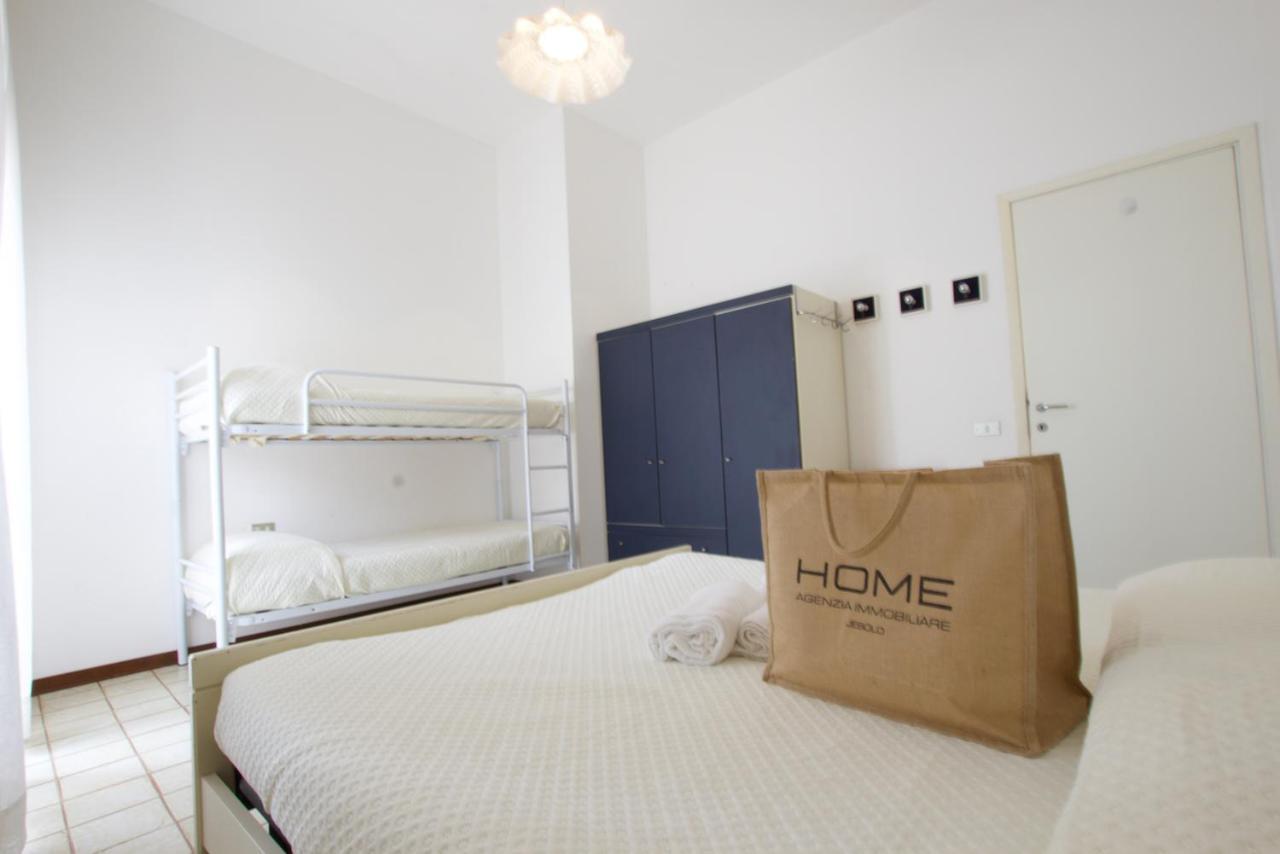 Bagni Miramare - Home Immobiliare Jesolo Екстер'єр фото