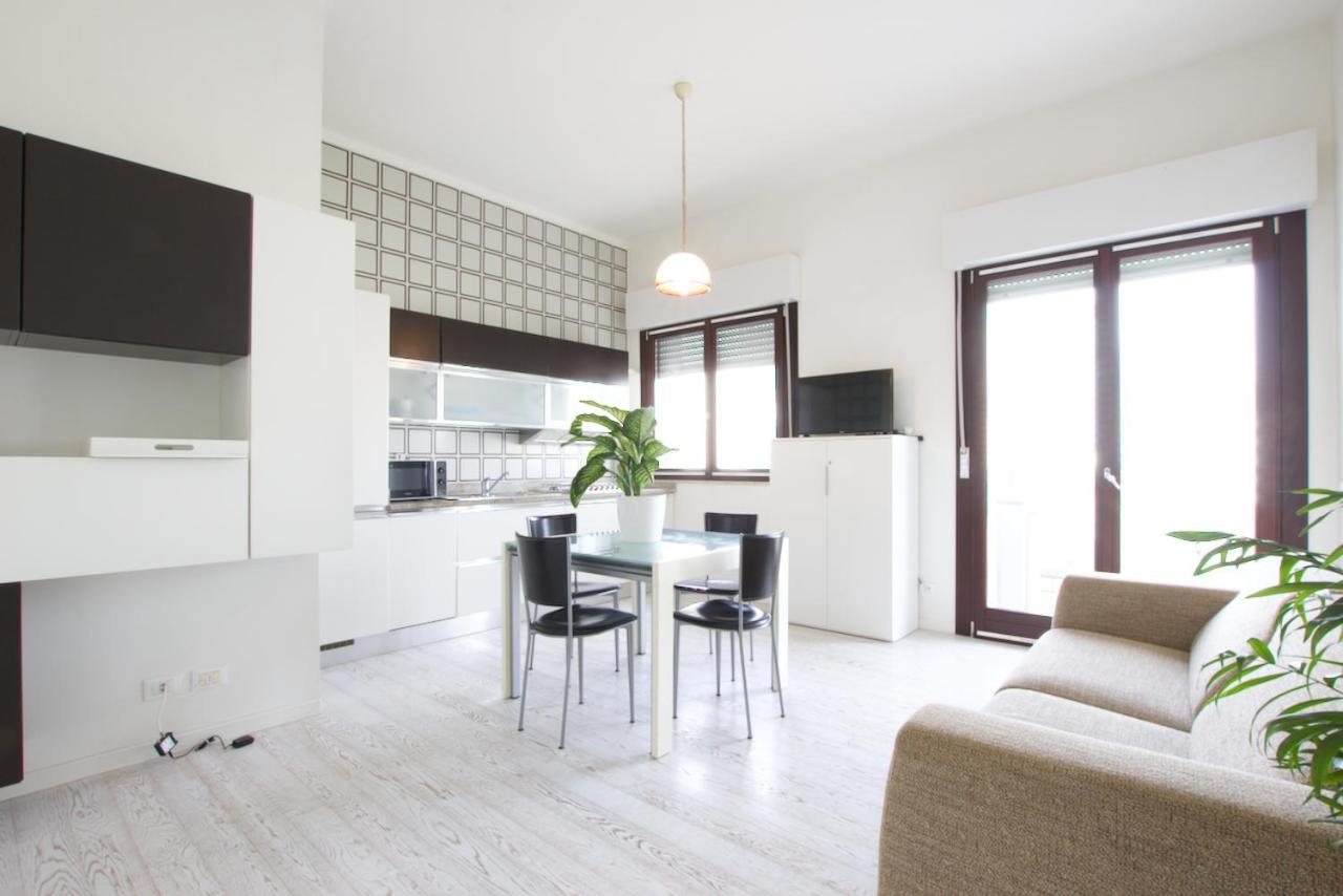 Bagni Miramare - Home Immobiliare Jesolo Екстер'єр фото