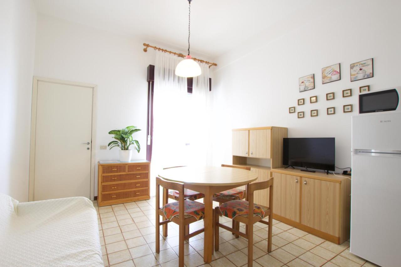 Bagni Miramare - Home Immobiliare Jesolo Екстер'єр фото