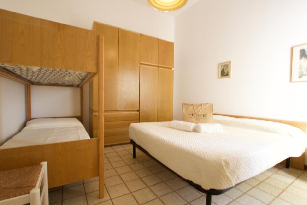 Bagni Miramare - Home Immobiliare Jesolo Екстер'єр фото