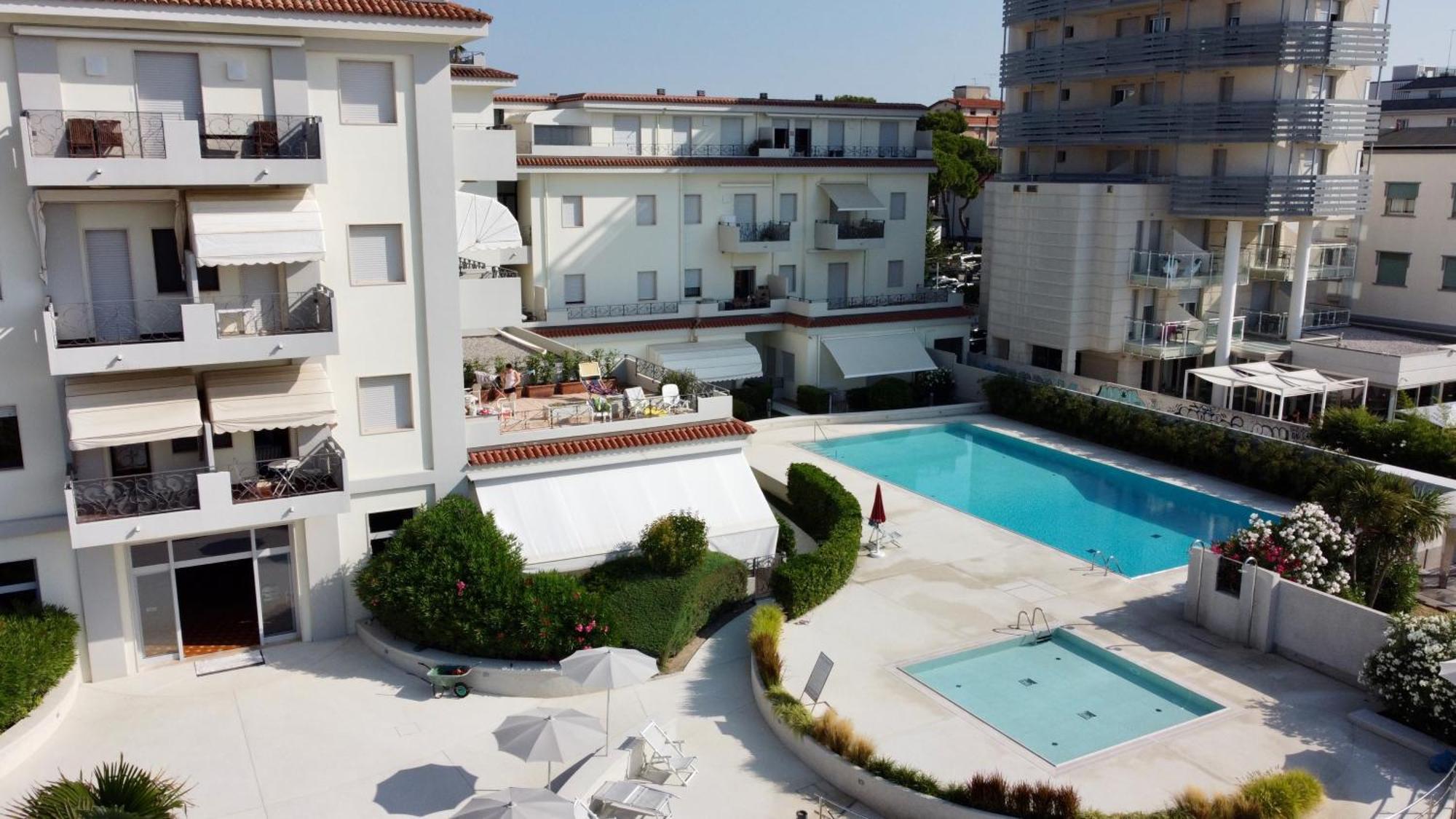Bagni Miramare - Home Immobiliare Jesolo Екстер'єр фото