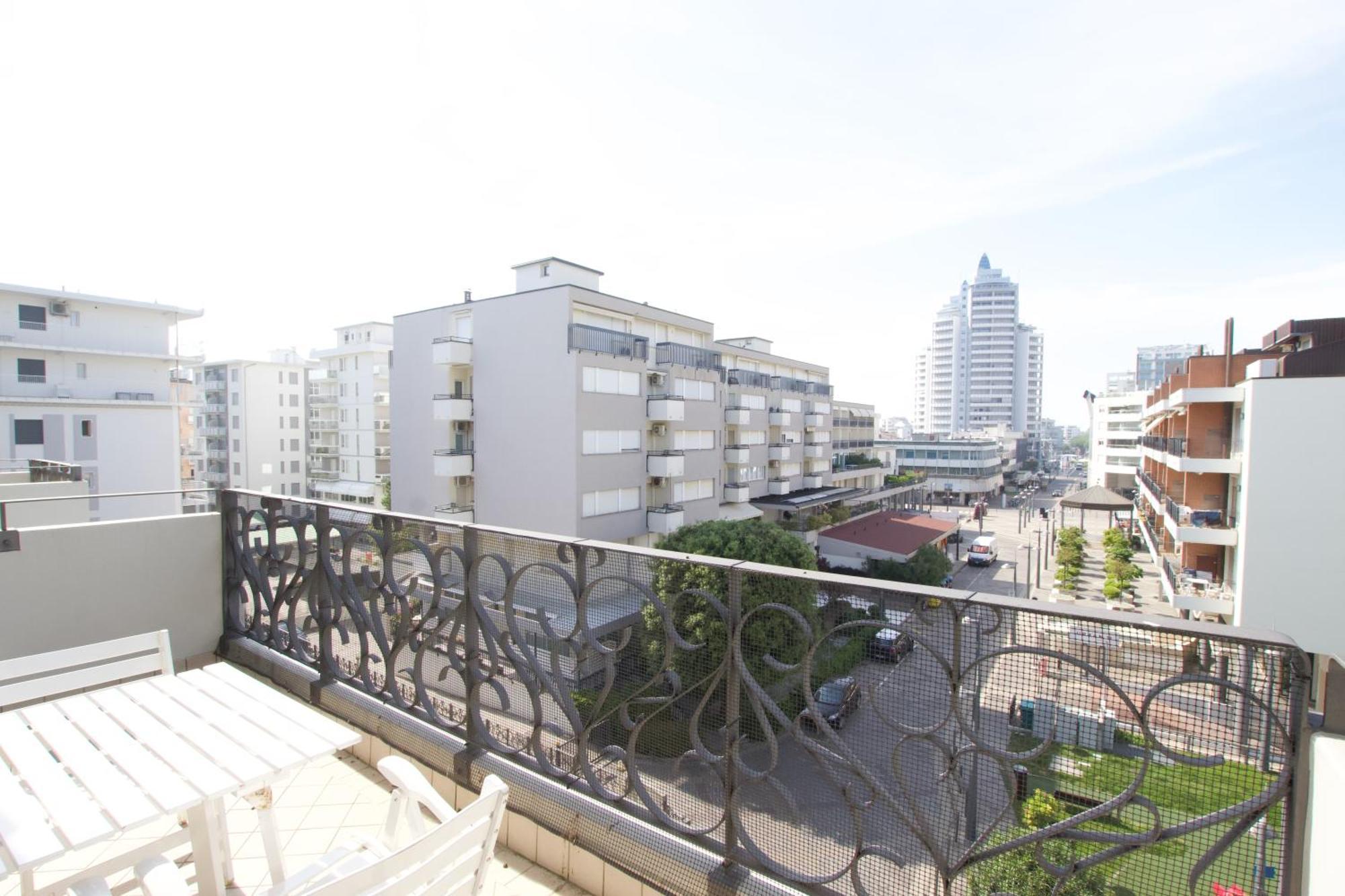 Bagni Miramare - Home Immobiliare Jesolo Екстер'єр фото